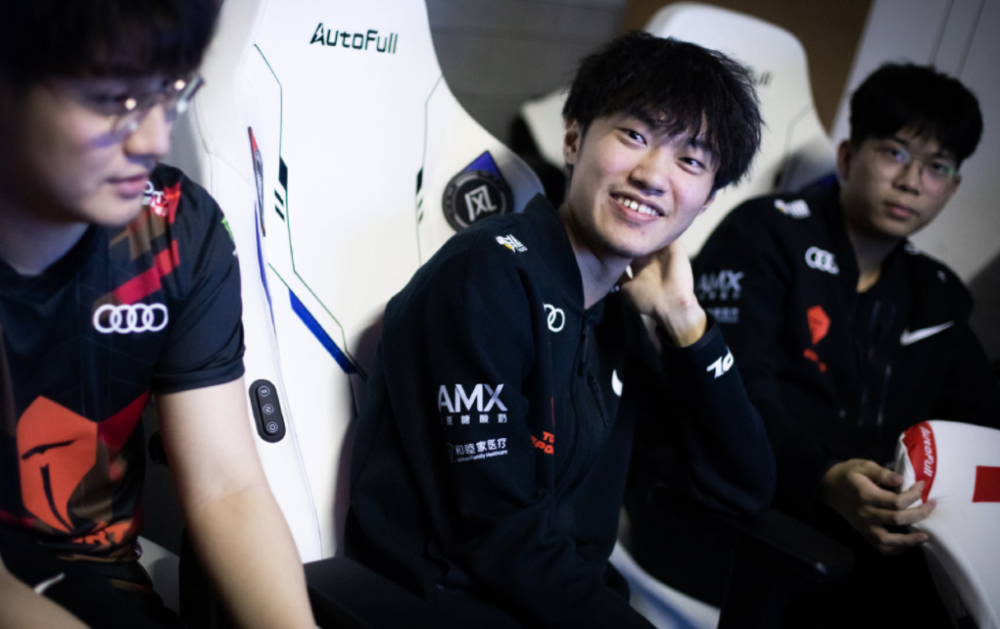 开云体育-包含Karsa迎来十赛季高光表现，公牛球迷沸腾！的词条