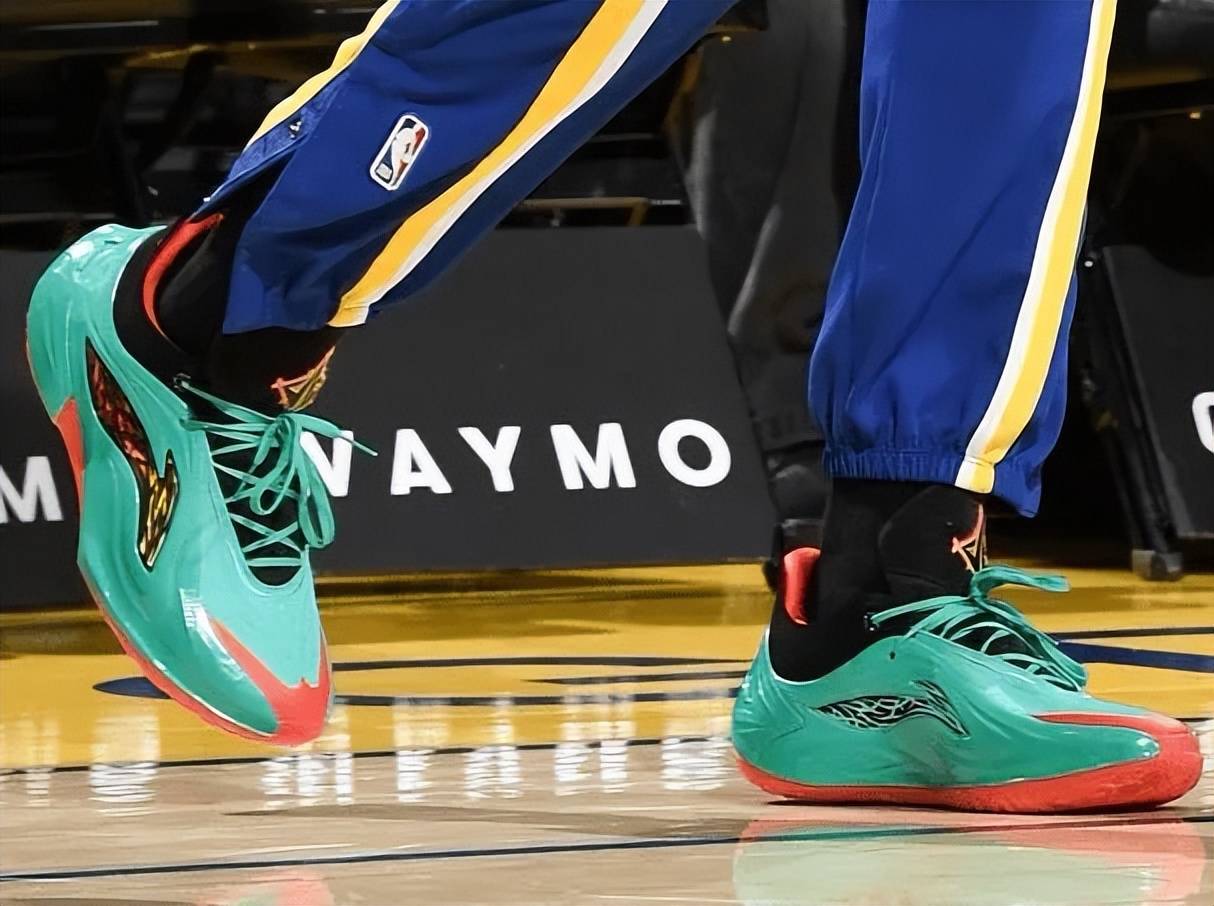 开云-关于巴特勒回归赛场，精彩发挥首场状态亮眼，FPX观众沸腾！的信息