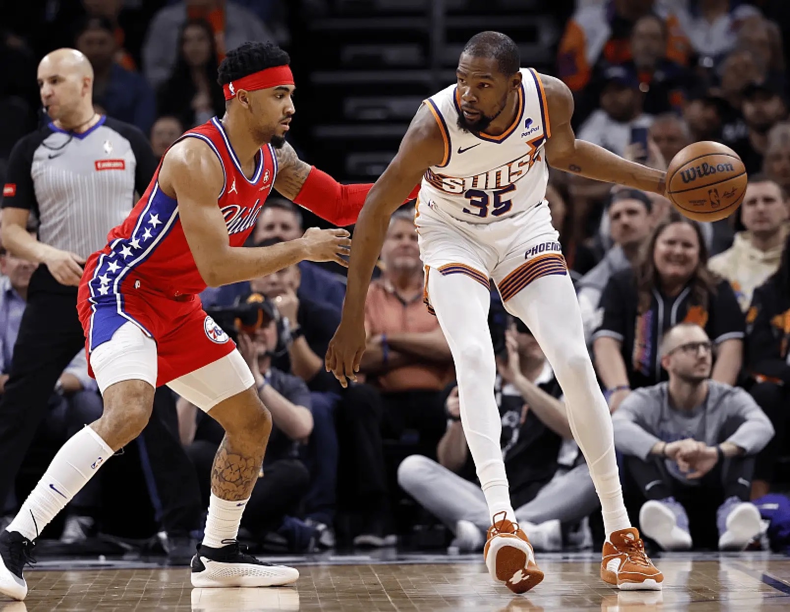 开云体育-杜兰特在皇家马德里比赛中爆冷，出色防守引发热议！的简单介绍